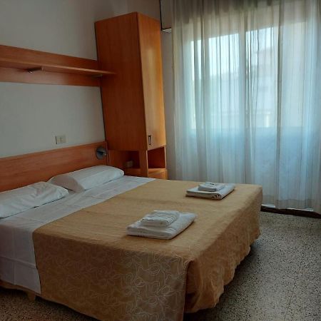 Albergo Alla Nave Lignano Sabbiadoro Luaran gambar