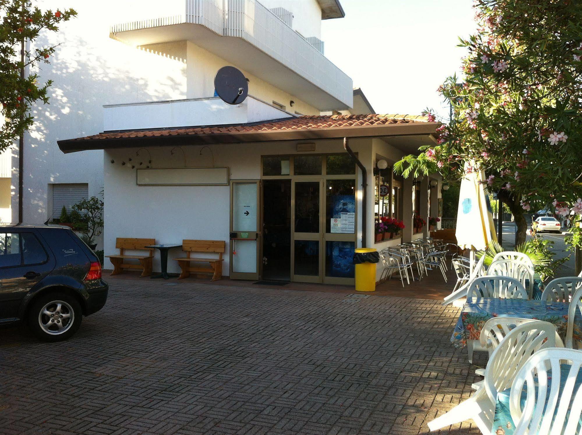 Albergo Alla Nave Lignano Sabbiadoro Luaran gambar