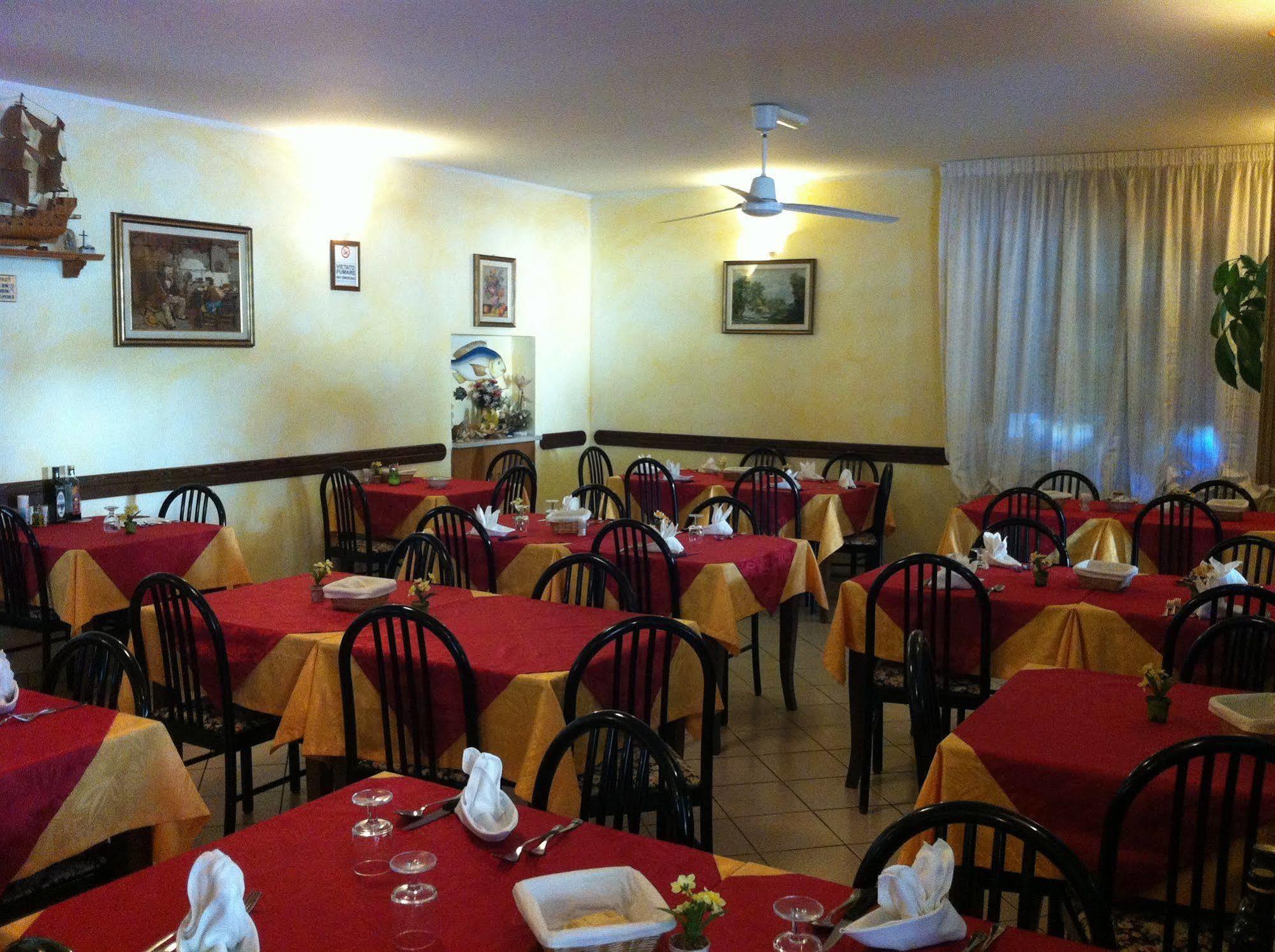 Albergo Alla Nave Lignano Sabbiadoro Luaran gambar