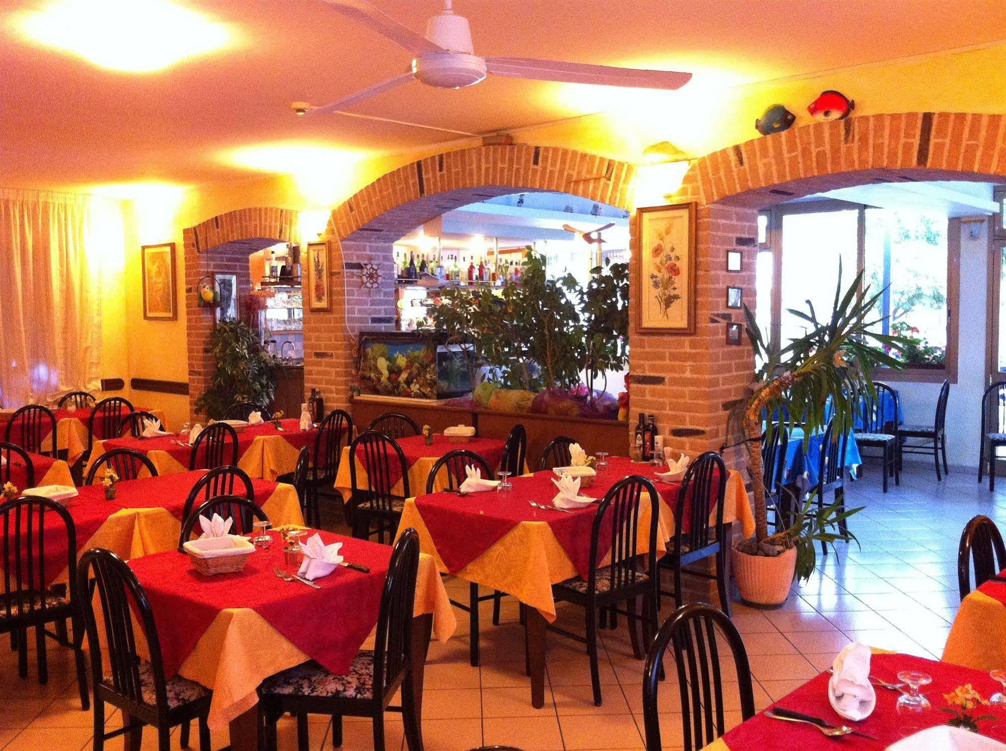 Albergo Alla Nave Lignano Sabbiadoro Luaran gambar